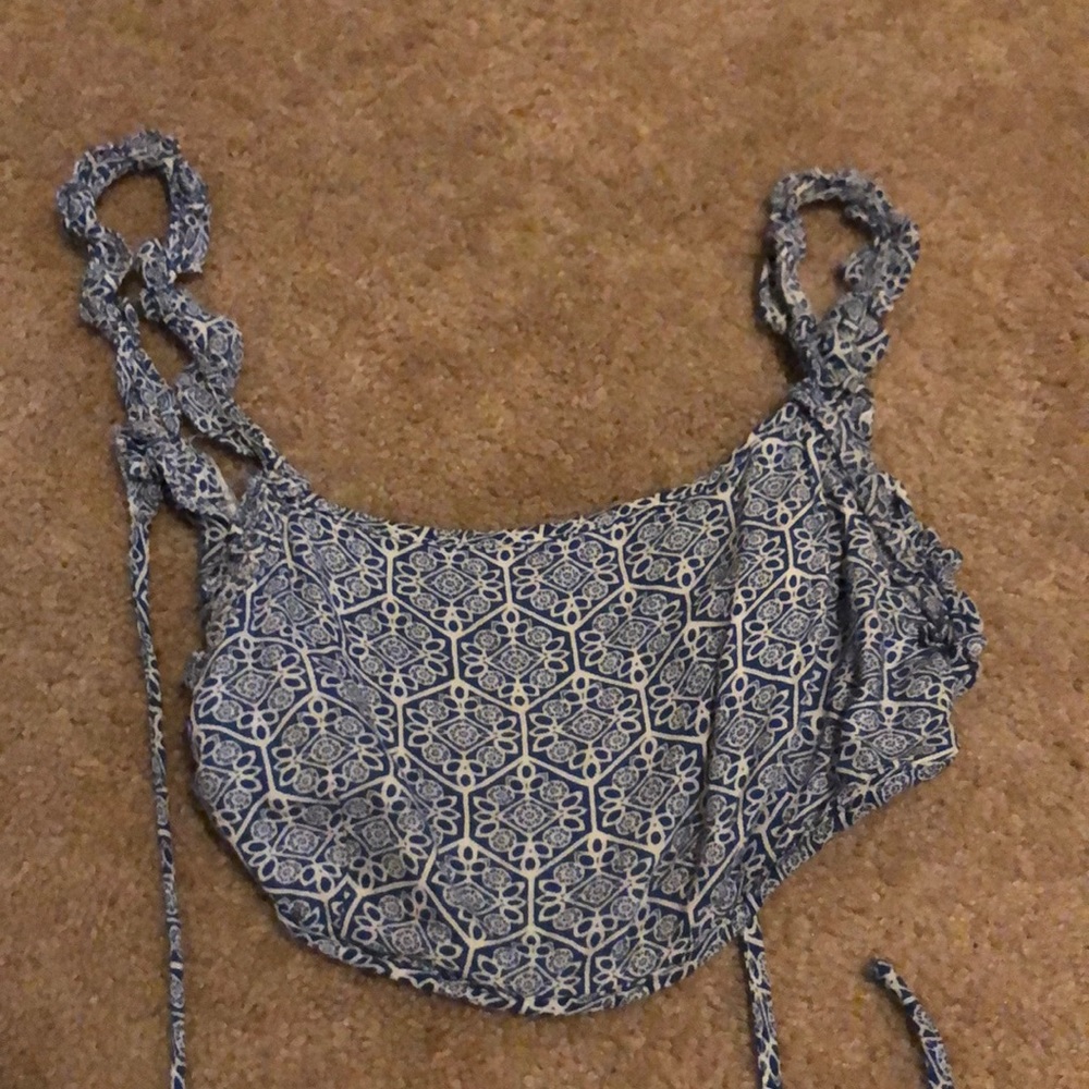 blue and white back tie crop top